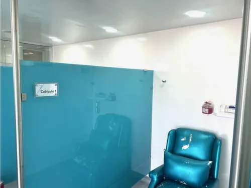 Vendo Consultorio Global Medical Center Santa Barbara -7-