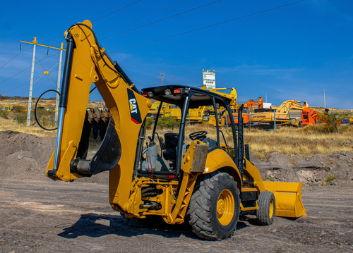 Retroexcavadora Caterpillar 420f 2013
