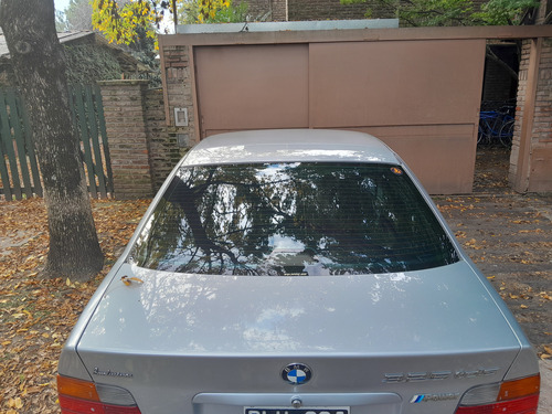 BMW Serie 3 325 TDS