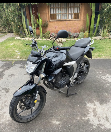 Moto Con 2 Dueños Sin Multas