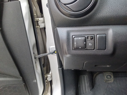 Nissan Livina 2013 1.6 Flex 5p