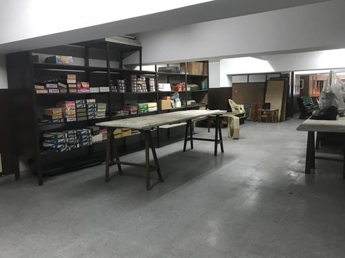 Oportunidad. Local A La Venta En Villa Crespo. Scalabrini Al 400. 600 M2 Totales.