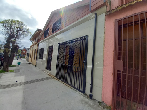 Casa En Venta De 7 Dorm. En Concepción