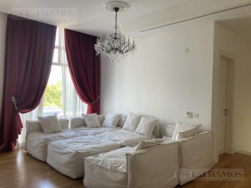 Imagen 12 de 24 de Casa En Venta - El Golf - Nordelta