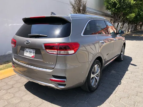 Kia Sorento 3.3L Sxl Awd At