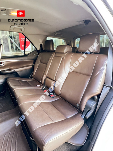 Toyota Fortuner Vx-r+