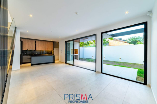 Imagen 1 de 30 de Casa En Venta 3 Dorm. A Estrenar En Housing Vila Jardí - Jardín Espinosa