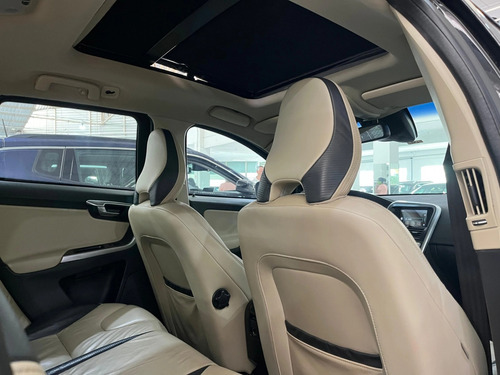 Volvo XC60 2.0 T5 RD TURBO GASOLINA 4P AUTOMÁTICO