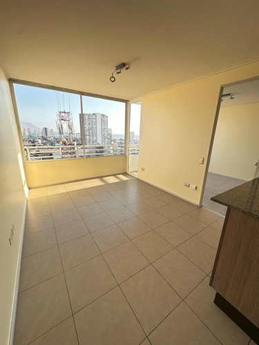 Arriendo Depto Mensual 1 D 1 B Matiz Central Iquique