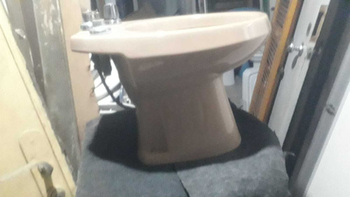 Bidet Nórdico Color Beige Oscuro Olmos Como Se Ve 