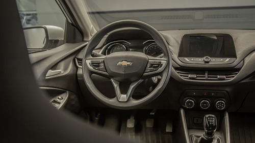 Imagen 9 de 25 de Chevrolet Onix 1.2 Lt