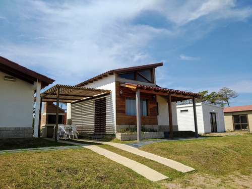 Imagen 12 de 14 de Complejo En Venta 3 Casas + 2 En Proceso - Punta Del Diablo