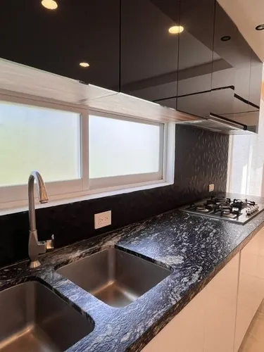 Casa En Venta En Real Del Bosque, Sótano, 4 Recámaras, 4.5 Baños, Equipada, Lujo