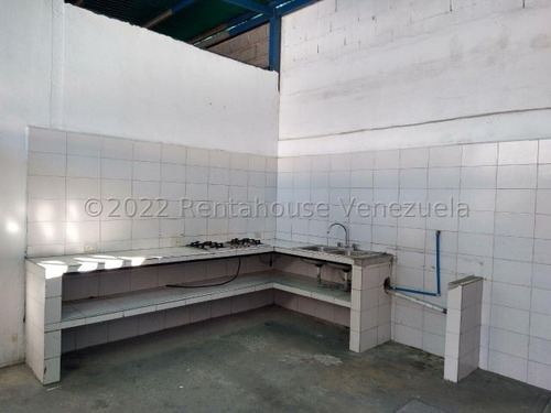 Galpón En Venta Centro De Barquisimeto Kenlimar Nieto 23-16483
