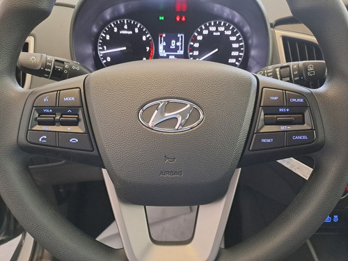 Imagen 10 de 19 de Hyundai Creta 1.6 At Style C/ Tapiz De Cuero