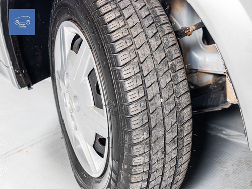 Imagen 11 de 18 de Chevrolet Classic Ls 1.4 4p Airbag + Abs
