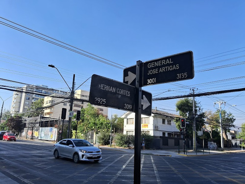 Local Los Leones - General Artigas