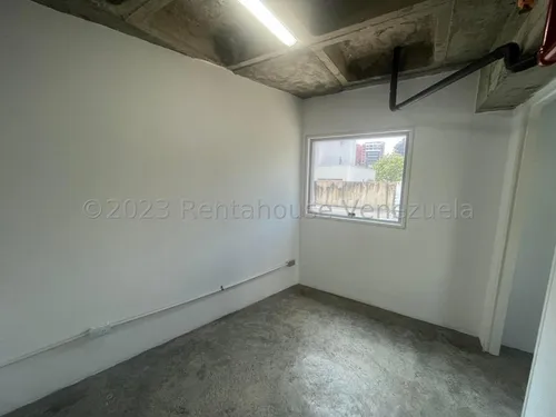 Local En Venta El Rosal Abm