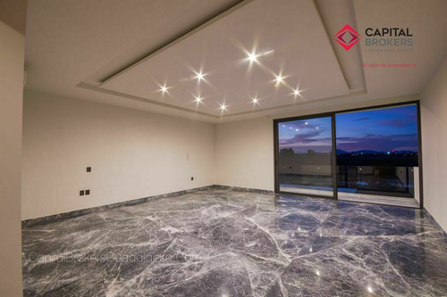 Mansión De Súper Lujo En Venta En Ayamonte Zapopan Zona Bajío Guadalajara
