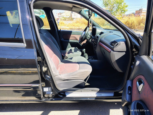 Renault Clio Versión Extreme Es Una Versión Especial