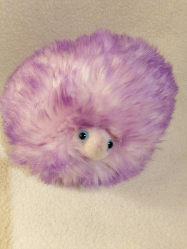 Peluche Original Arnold Pygmy Puff Harry Potter Wizarding. (Usado)
