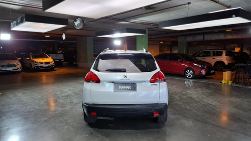 Peugeot 2008 1.6 FELINE TIPTRONIC AM20
