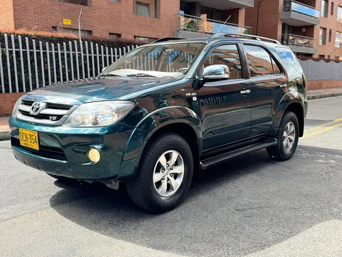 Toyota Fortuner 4.0 Sr5