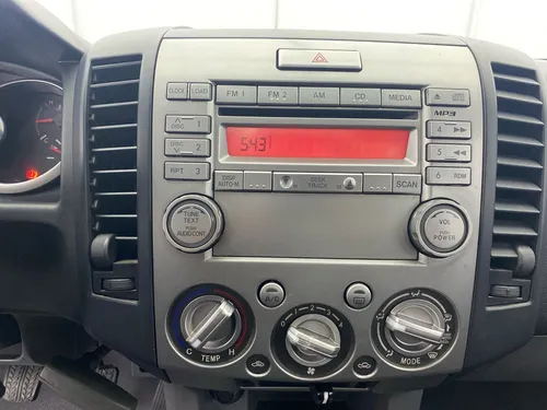 Mazda Bt50 2.6 Mt 2012