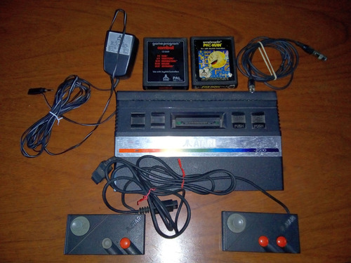 Consola Atari 2600 Jr. Rainbow Edition Negro