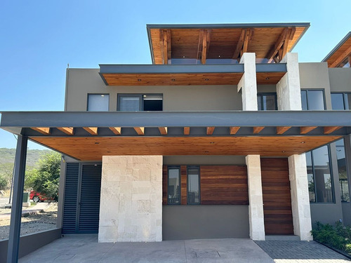 Estrena Residencia En La Espiga Residencial, Diseño De Autor, Gran Jardín, Cto S