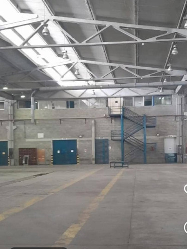 #1700 Galpón De 8.000 + 5.000 M2 De Patio, Ubicado En Zona Industrial De Guatire.