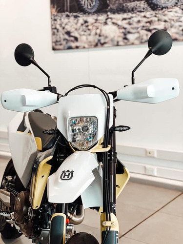 Imagen 14 de 20 de 701 Supermoto Husqvarna Motard (no Ktm)