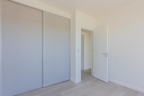 Venta Semipiso 3 Ambientes Remeros Beach Con Patio
