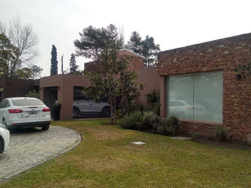 Imagen 3 de 14 de Casa En Venta En Francisco Alvarez