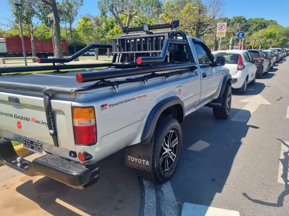 Toyota Hilux 3.0 S/cab 4x2 D Aa