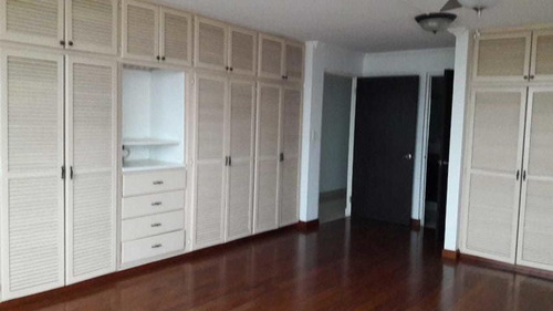 Imagen 9 de 14 de Venta De Apartamento Espacioso En Marbella Tower 2 20-2956