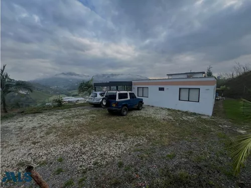 Finca Para Venta En Guarne, Vereda Chaparral.(mls#247946)