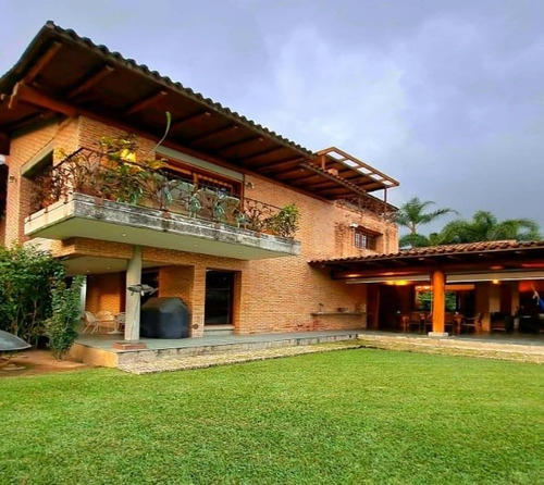 Casa - Valle Arriba 2002,15 M2 Tno