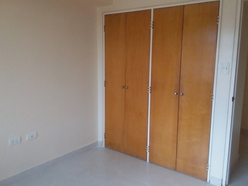 Imagen 11 de 14 de Venta Apartamento En Mañongo Res Santa Teresita 92,27 M2