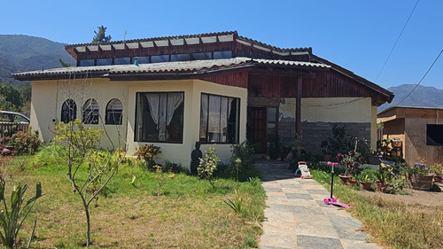 Hermosa Casa Ubicada Granizo Olmué