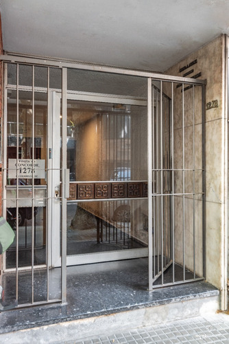 Imagen 4 de 15 de Se Vende Monoambiente Con Kitchenette Y Garage En El Centro Piso Alto A Pasos De Plaza Cagancha Y Poder Judicial