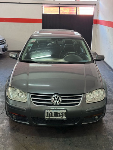 Volkswagen Bora 1.8 Highline T 180cv Cuero