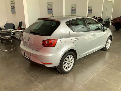 Imagen 5 de 12 de Seat Ibiza 2015 5p Style L4/1.2/t Man