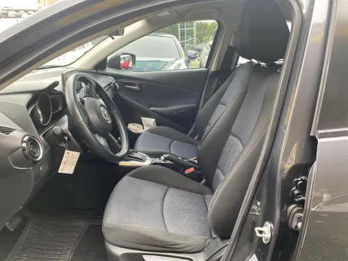 Mazda 2 1.5 Touring At 2016