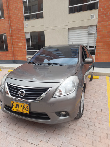 Nissan Versa 1.6 Advance