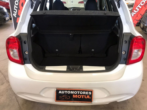 Imagen 5 de 8 de Nissan March Active Pure Drive 1.6 2019