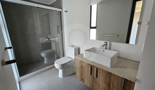 Departamento En Renta En Bosque Real