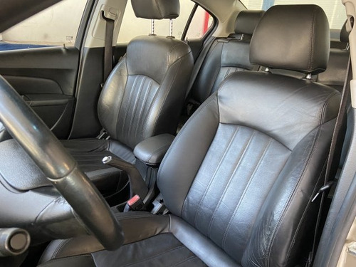 Imagem 9 de 15 de Cruze 1.8 Lt 16v Flex 4p Automático