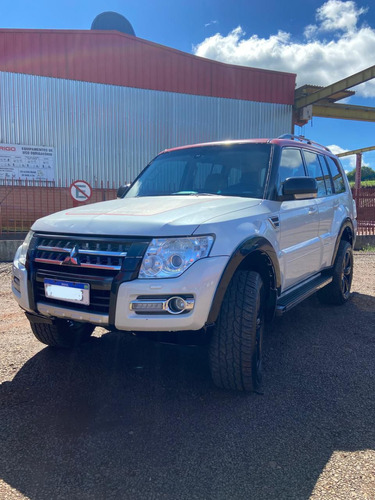 Mitsubishi Pajero Full 3.2 Hpe Aut. 5p