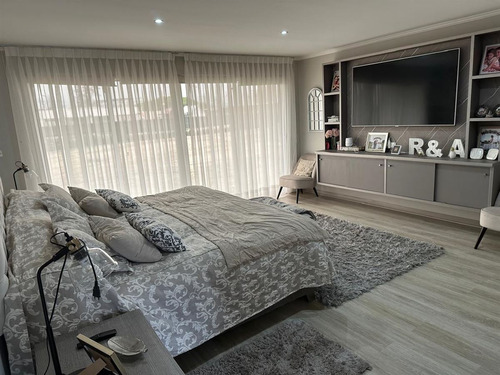 Hermosa Parcela Con 2 Casas En Venta De 5d 3b En Quillota